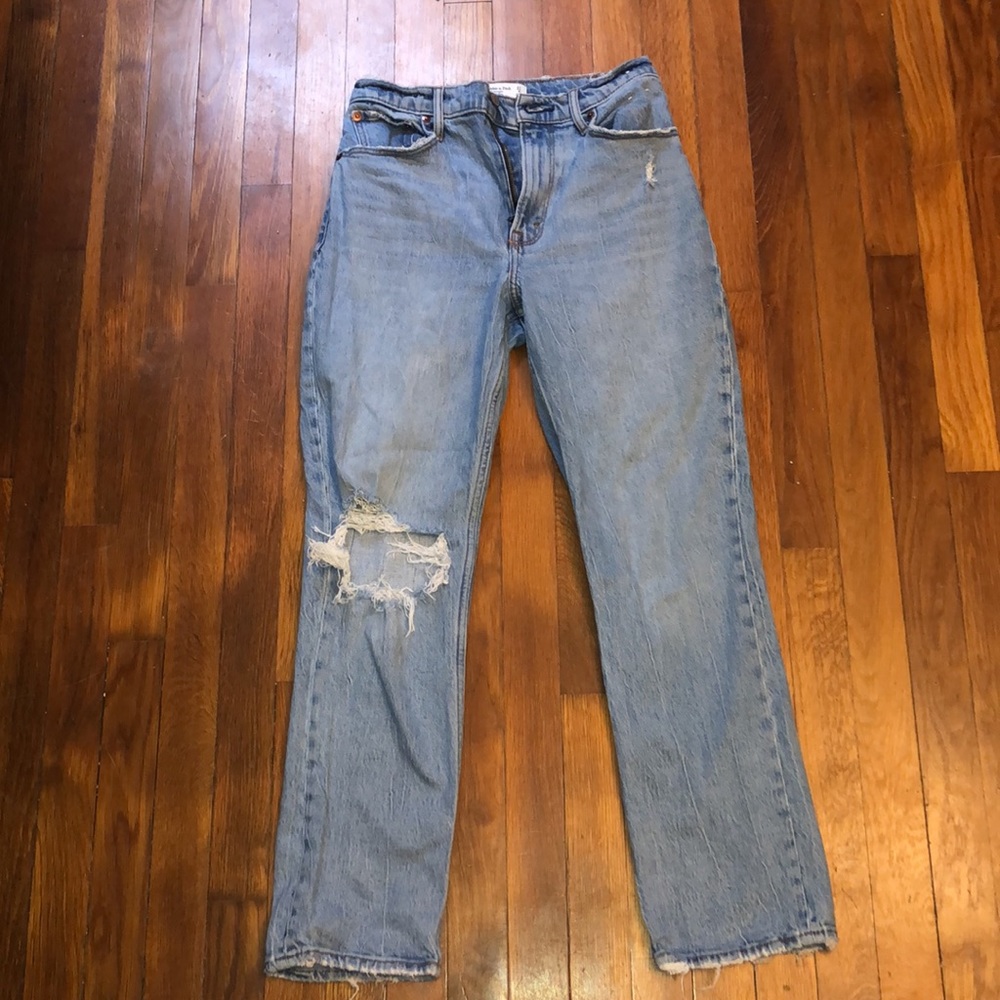 Abercrombie Curve Love Ultra High Rise 90s Straight Jeans